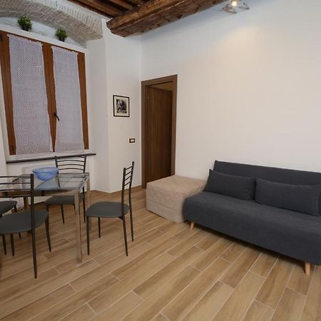 Vico Durazzo Apartment Genoa Bagian luar foto