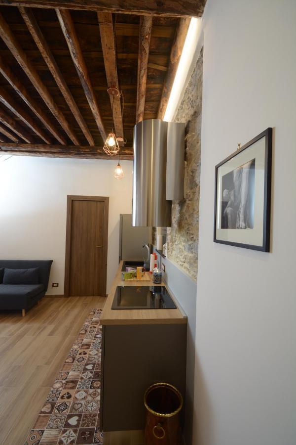 Vico Durazzo Apartment Genoa Bagian luar foto