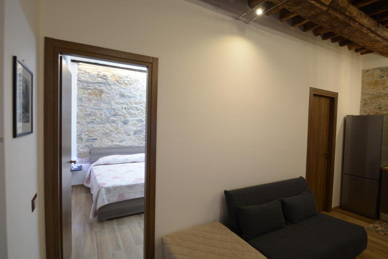 Vico Durazzo Apartment Genoa Bagian luar foto