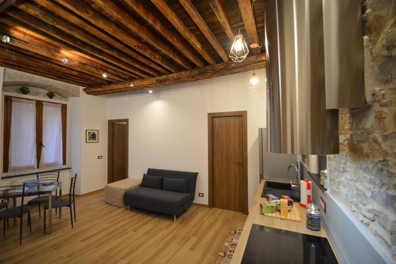 Vico Durazzo Apartment Genoa Bagian luar foto