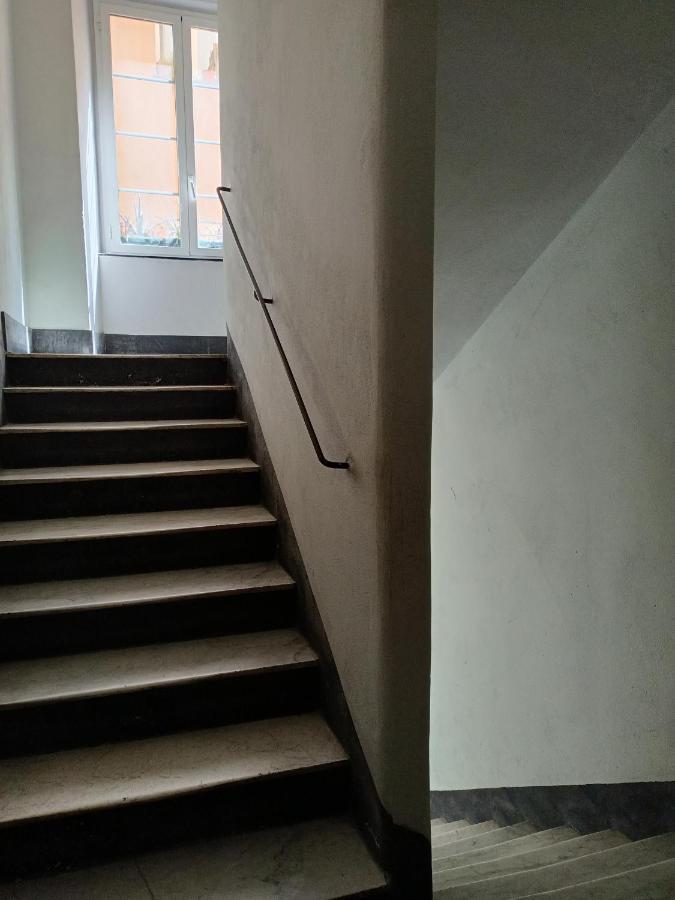 Vico Durazzo Apartment Genoa Bagian luar foto